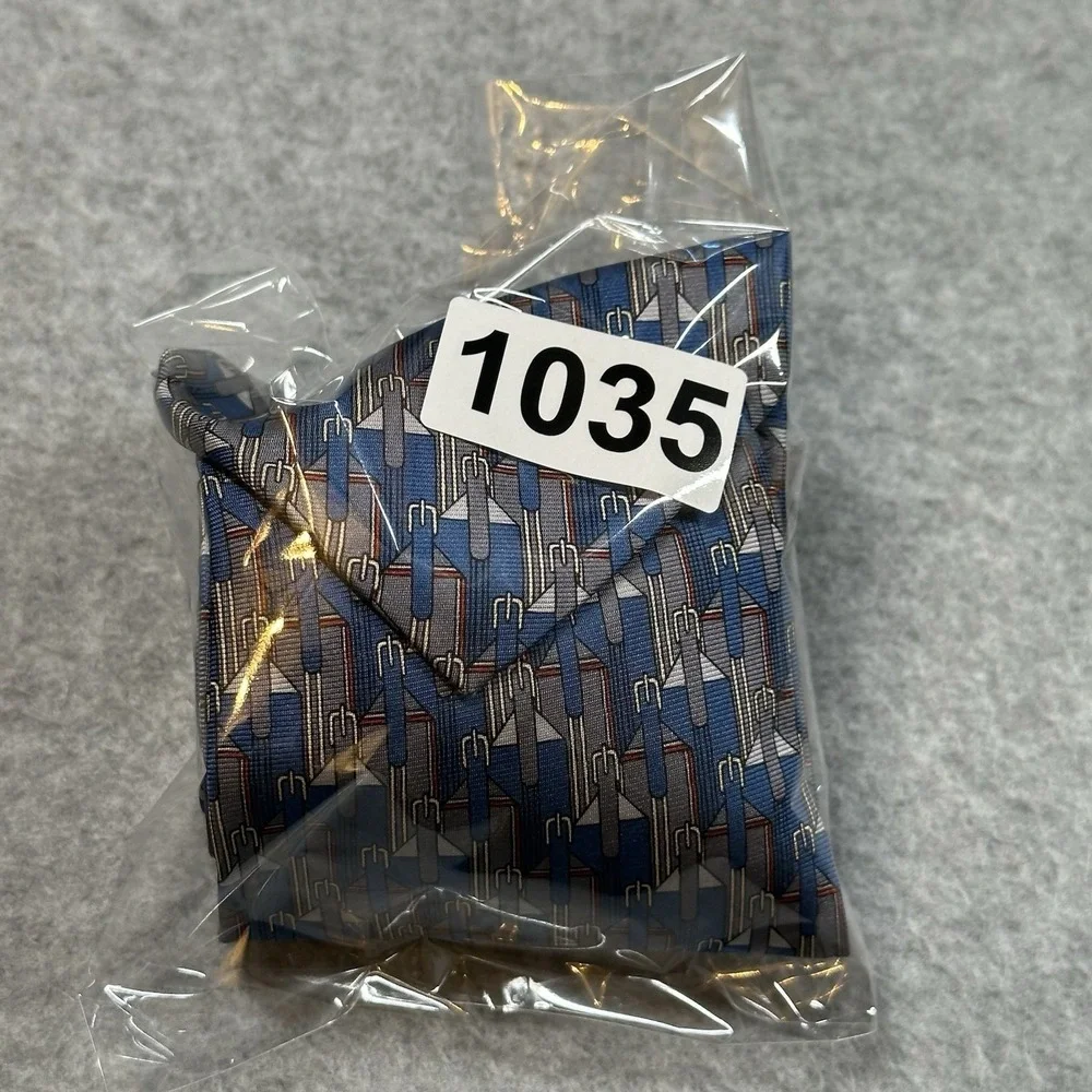 Battistoni Roma Silk Tie Italy Vintage Blue Geometric Designer Necktie 55x3.75in